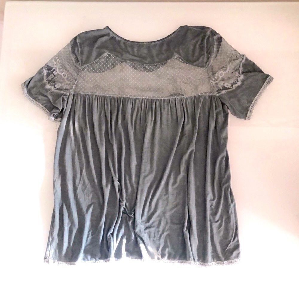 POL Front Lace, Flowy Gray Short Sleeve Small - Picture 7 of 8